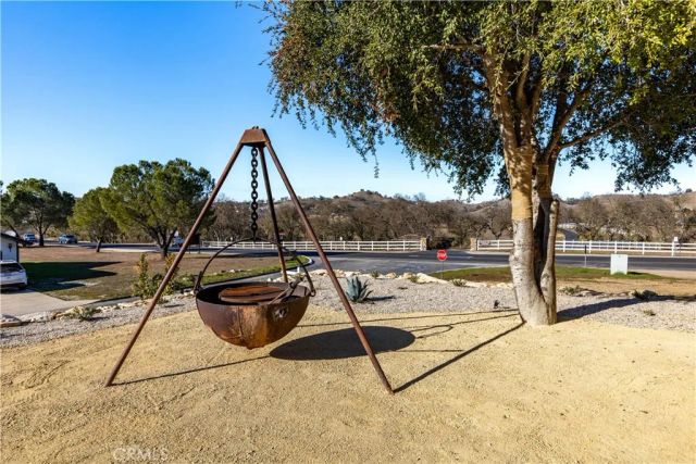 1670 Southfork Place, Paso Robles, CA 93446