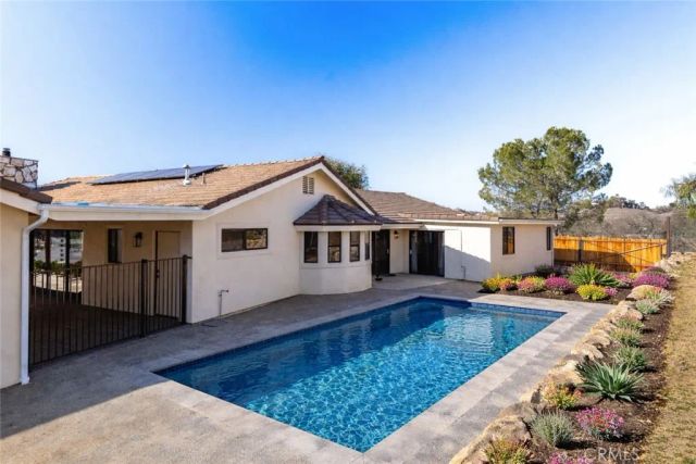 1670 Southfork Place, Paso Robles, CA 93446