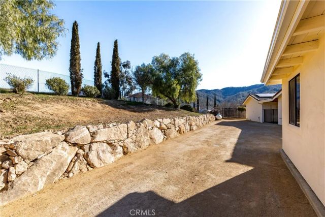 1670 Southfork Place, Paso Robles, CA 93446