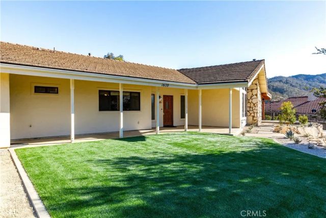 1670 Southfork Place, Paso Robles, CA 93446