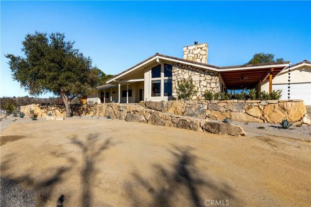 1670 Southfork Place, Paso Robles, CA 93446