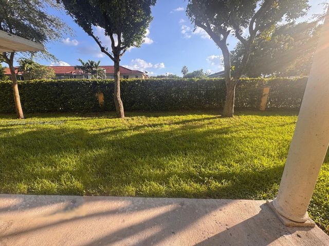 6940 NW 179th St 108-7, Hialeah, FL 33015