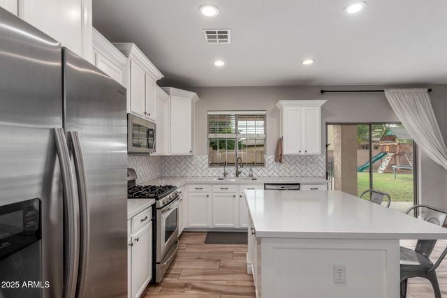 3423 E ZION Way, Chandler, AZ 85249