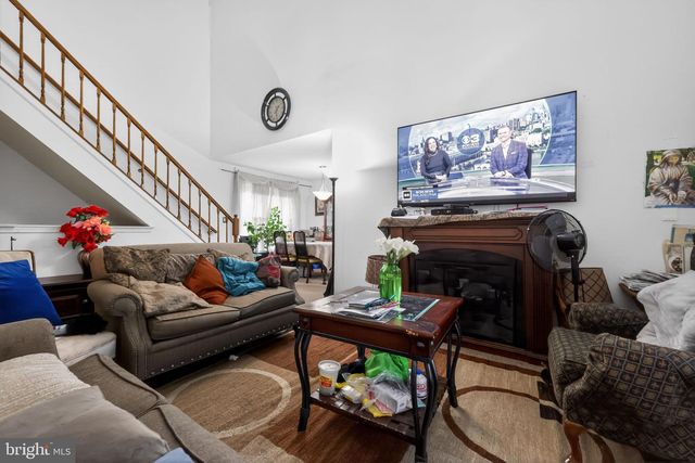 268 STEEPLECHASE CT, Woodbury, NJ 08096