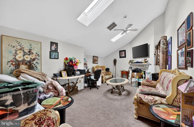 268 STEEPLECHASE CT, Woodbury, NJ 08096