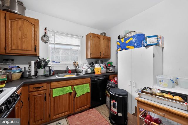 268 STEEPLECHASE CT, Woodbury, NJ 08096