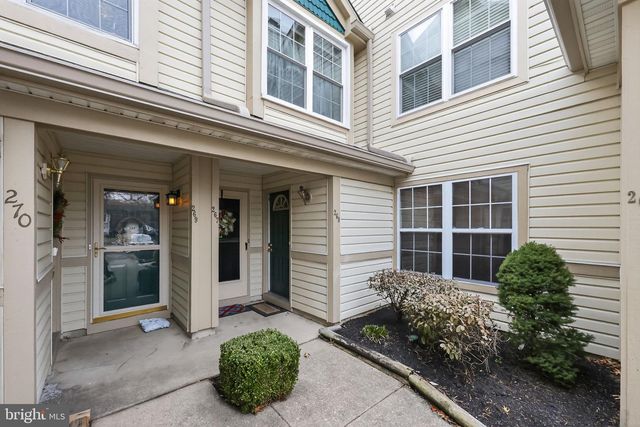 268 STEEPLECHASE CT, Woodbury, NJ 08096