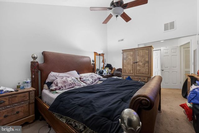 268 STEEPLECHASE CT, Woodbury, NJ 08096