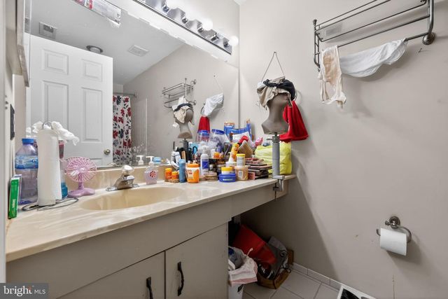 268 STEEPLECHASE CT, Woodbury, NJ 08096