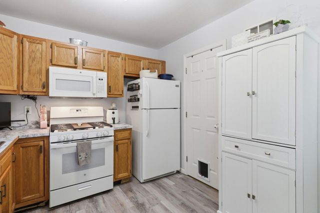 2027 WYATT CIR, Dover, PA 17315
