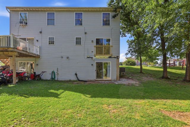 2027 WYATT CIR, Dover, PA 17315