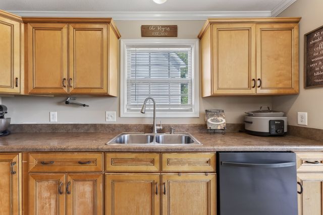 3472 Melrose Dr, Clarksville, TN 37042