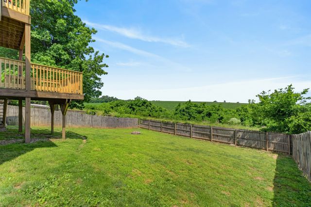 3472 Melrose Dr, Clarksville, TN 37042