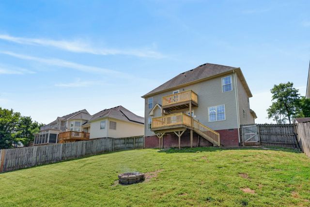 3472 Melrose Dr, Clarksville, TN 37042