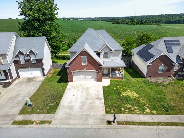3472 Melrose Dr, Clarksville, TN 37042