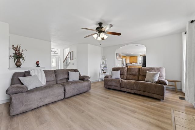 3472 Melrose Dr, Clarksville, TN 37042