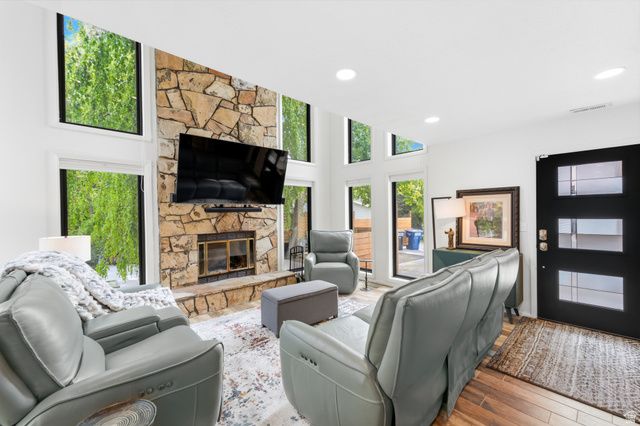 4833 S ARBOR CIR, Holladay, UT 84117