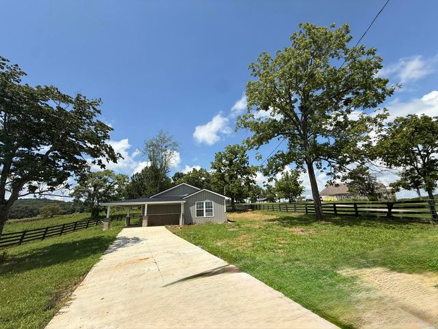 1505 White Road, Somerset, KY 42501