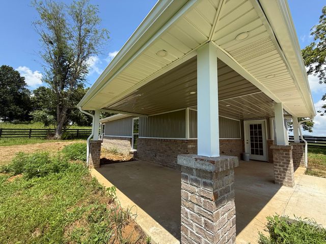 1505 White Road, Somerset, KY 42501