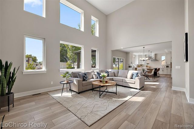 49579 Langford Drive, Macomb, MI 48044