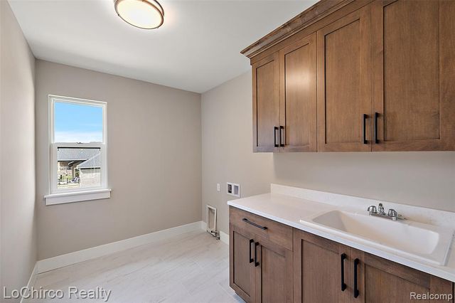 49579 Langford Drive, Macomb, MI 48044