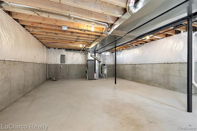 49579 Langford Drive, Macomb, MI 48044