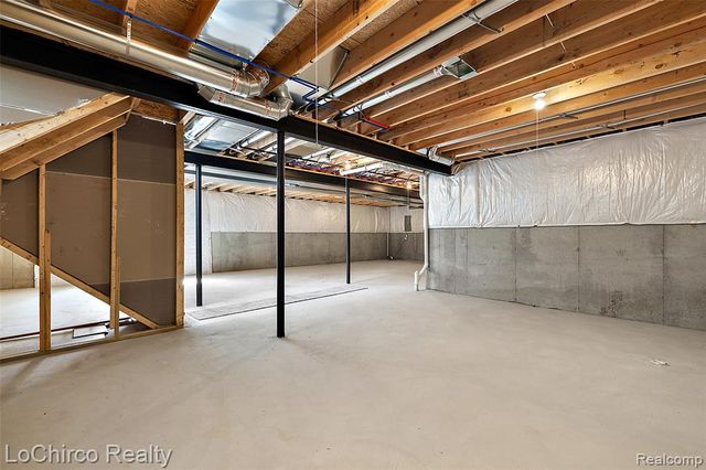 49579 Langford Drive, Macomb, MI 48044