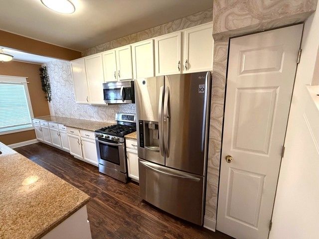 2298 Reflections Drive 2298, Aurora, IL 60502