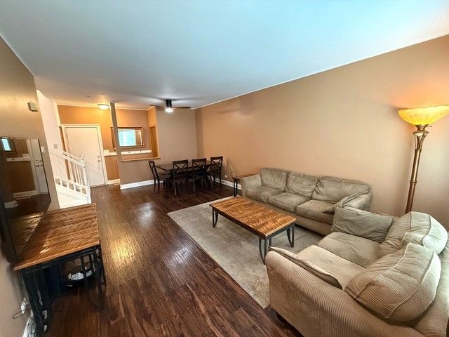 2298 Reflections Drive 2298, Aurora, IL 60502