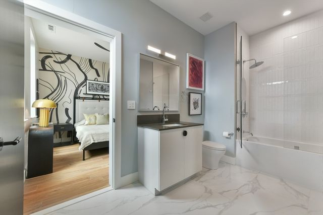 566 Columbus Avenue 605, Boston, MA 02118