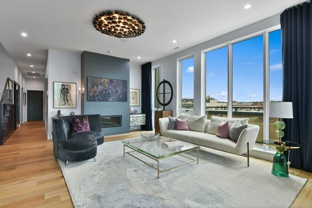 566 Columbus Avenue 605, Boston, MA 02118