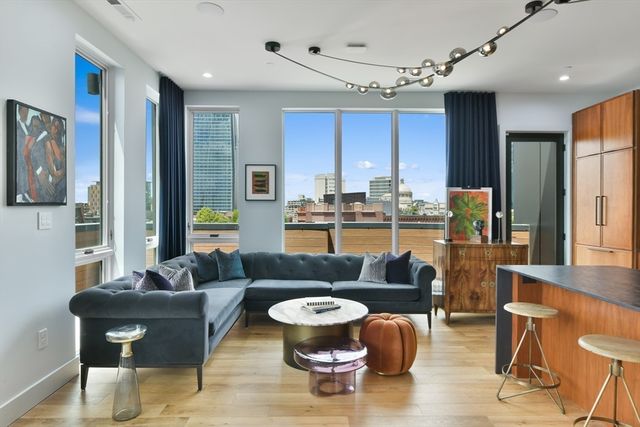 566 Columbus Avenue 605, Boston, MA 02118