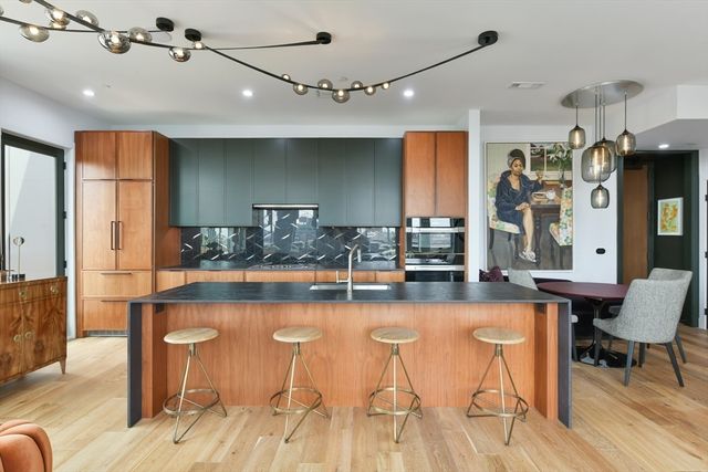 566 Columbus Avenue 605, Boston, MA 02118