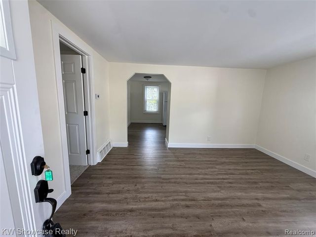 3312 Mandrake Street, Commerce Twp, MI 48382