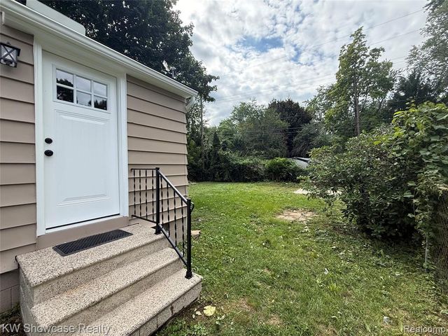 3312 Mandrake Street, Commerce Twp, MI 48382