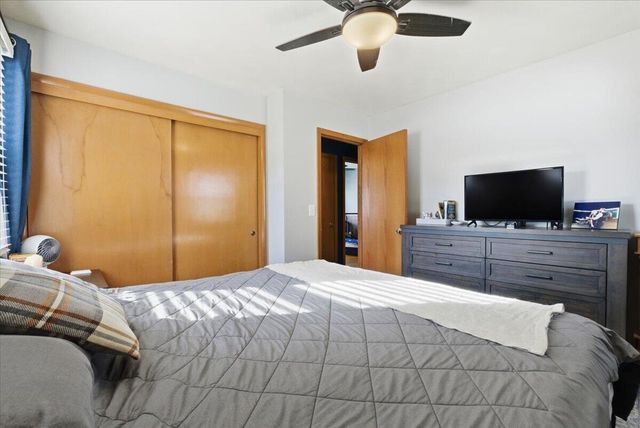 825 MCKENZIE Avenue, Council Bluffs, IA 51503