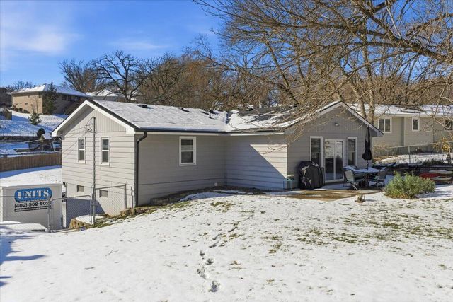 825 MCKENZIE Avenue, Council Bluffs, IA 51503