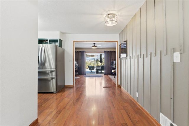 825 MCKENZIE Avenue, Council Bluffs, IA 51503