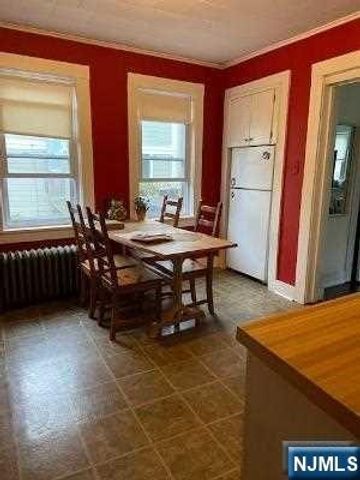 618 N Maple Avenue 1, Ho-ho-kus, NJ 07423