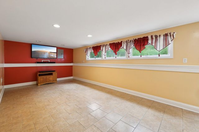 2 Delaware Road, Newburgh, NY 12550