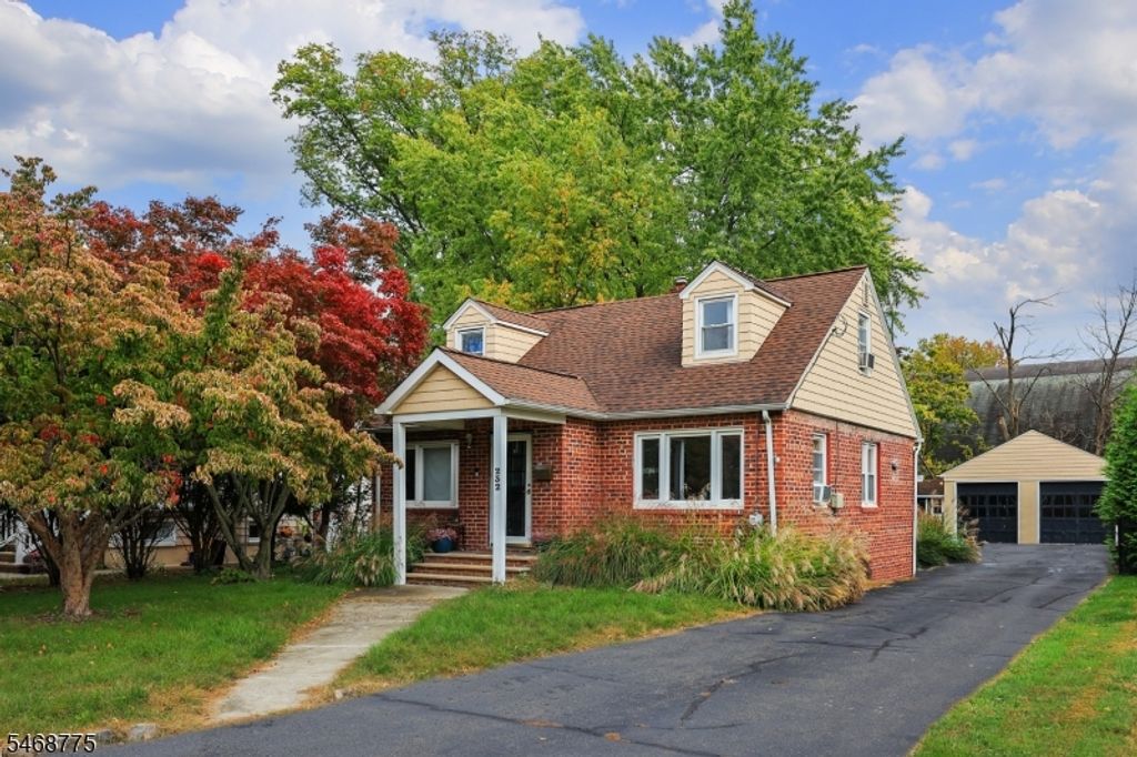 232 Myrtle Ave, Westfield Town, NJ 07090 — photo 2