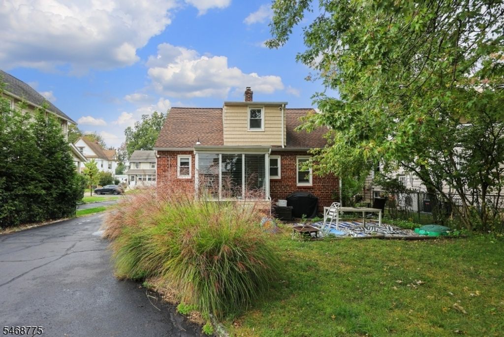 232 Myrtle Ave, Westfield Town, NJ 07090 — photo 5