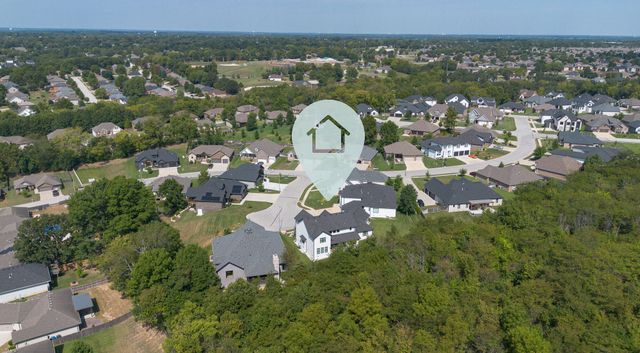201 N Blarney Court, Nixa, MO 65714