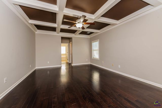 110 Flowing Meadows Dr., Kathleen, GA 31047