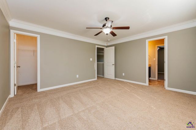 110 Flowing Meadows Dr., Kathleen, GA 31047