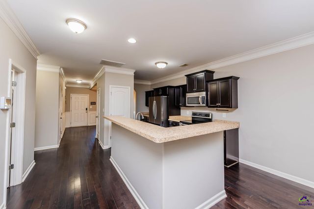 110 Flowing Meadows Dr., Kathleen, GA 31047