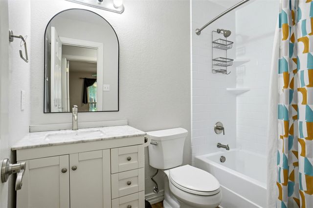 1378 Forest Creek Drive, Lewisville, TX 75067