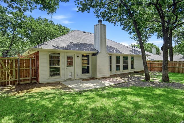 1378 Forest Creek Drive, Lewisville, TX 75067