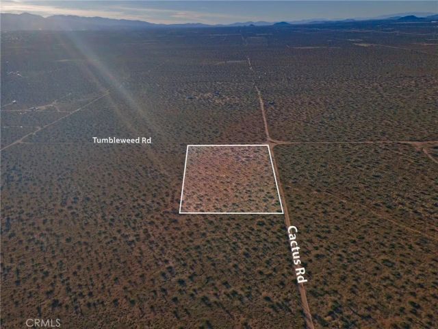 123 Tumbleweed, Adelanto, CA 92301