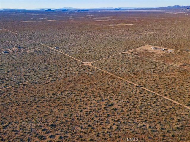 123 Tumbleweed, Adelanto, CA 92301